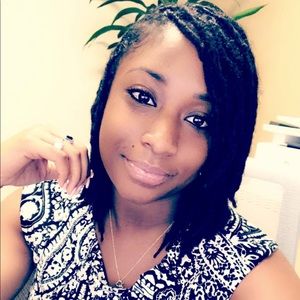 Meet your Posher, Christina